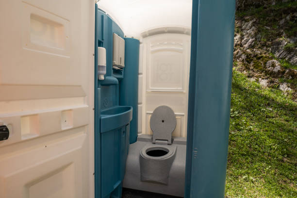 Best Portable bathroom rental  in Temple Terrace, FL